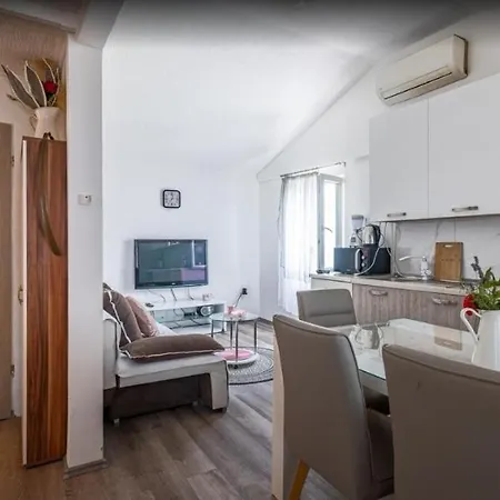 Charming Villa Milna (Brac)