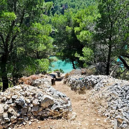Dom wakacyjny Secluded House With Seawater Pool