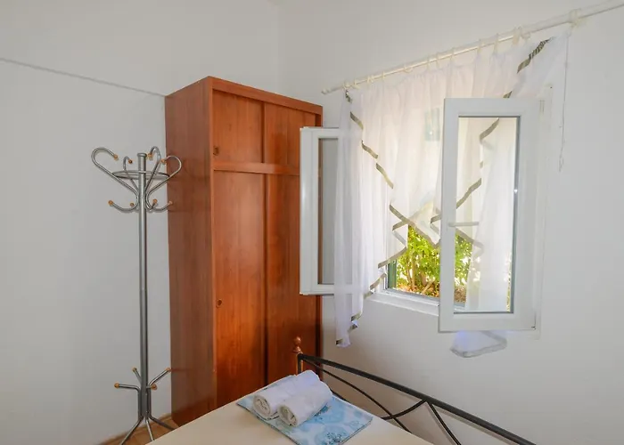 Charming * Milna (Brac)