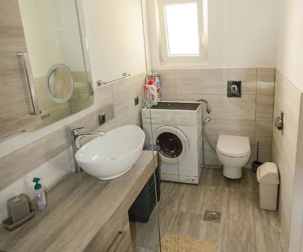 Charming Milna (Brac)