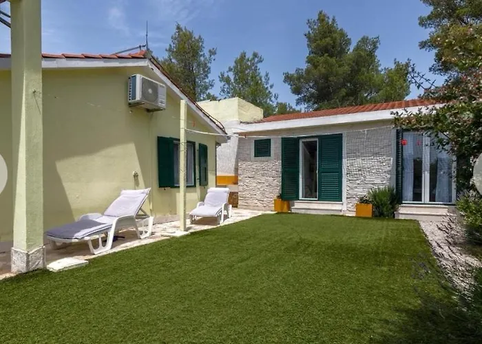 Charming Villa Milna (Brac)