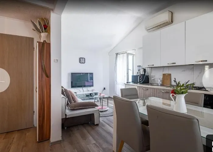 Charming Villa Milna (Brac)