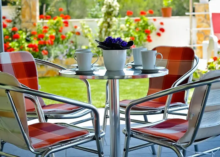 Charming Milna (Brac)