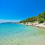 Ferienhaus Secluded House With Seawater Pool Milna (Brac)