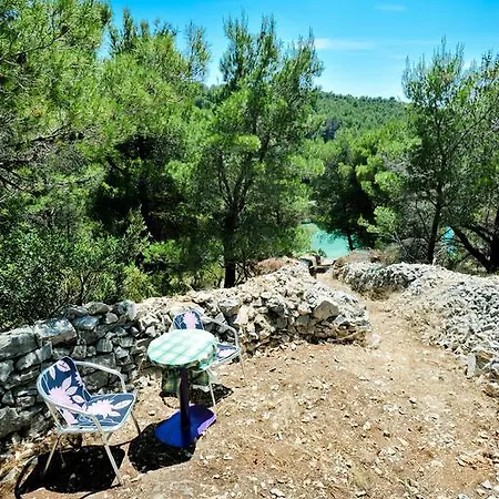 Vila Charming Milna (Brac)