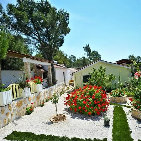 Vila Charming